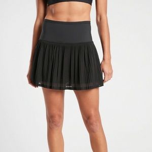 ATHLETA Black Mesh Pleated High Waisted Athletic Workout Skort Size XS